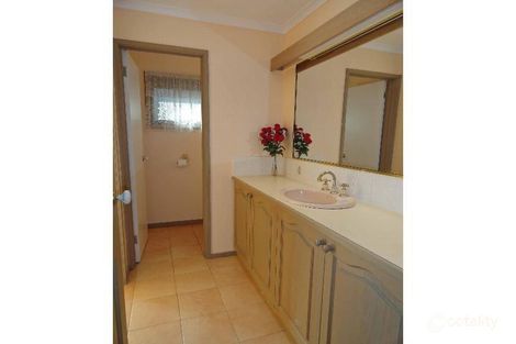 Property photo of 75 Partridge Way Mooroolbark VIC 3138