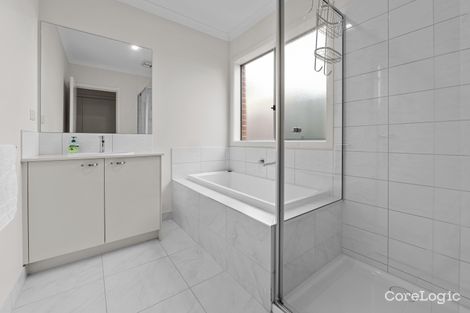 Property photo of 26 White Flats Terrace Croydon VIC 3136