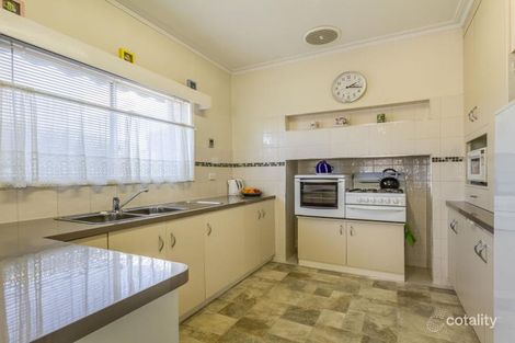 Property photo of 53 Holdsworth Road Long Gully VIC 3550