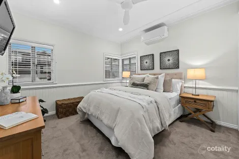 Property photo of 27 Henderson Street Camp Hill QLD 4152