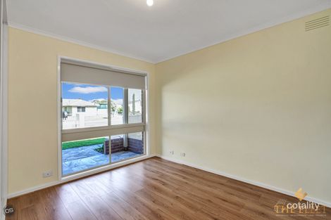 Property photo of 1/50 Parrakeet Road Werribee VIC 3030