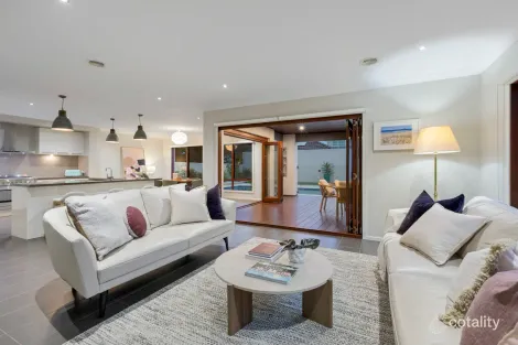 Property photo of 14 Comport Street Beaumaris VIC 3193