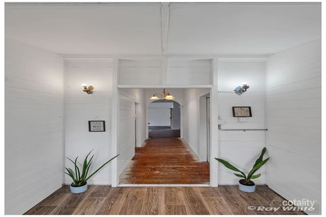 Property photo of 362 East Street Depot Hill QLD 4700