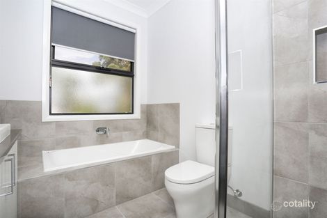 Property photo of 1/2 Wyatt Court Glen Waverley VIC 3150