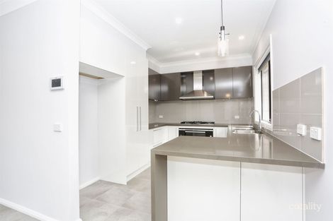 Property photo of 1/2 Wyatt Court Glen Waverley VIC 3150