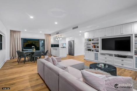 Property photo of 2/128 Dornoch Terrace Highgate Hill QLD 4101