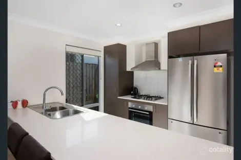 Property photo of 1/4 Eucalyptus Crescent Ripley QLD 4306