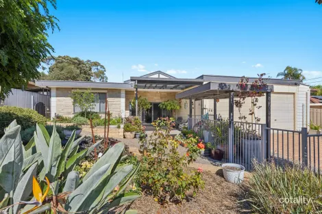 9 Derwent Ave, Riverglades, SA 5253