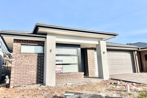 11 Franca Ave, Fraser Rise, VIC 3336