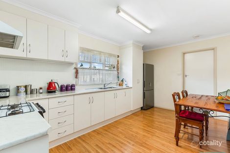 2/86 Racecourse Rd, Ascot, VIC 3551