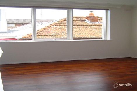 Property photo of 2/13 Hartpury Avenue Elwood VIC 3184