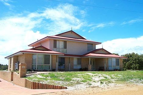 66 Grove St W, Little Grove, WA 6330