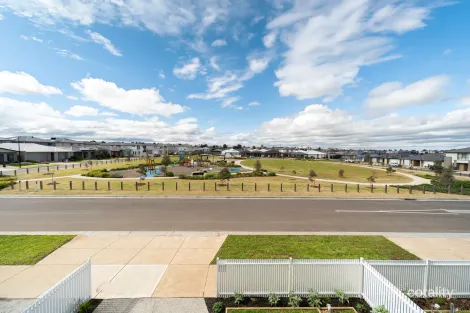 Property photo of 8 Gardenview Drive Diggers Rest VIC 3427