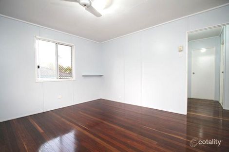 Property photo of 14 Patella Street Mansfield QLD 4122