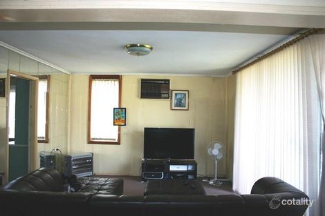 Property photo of 9 Hull Avenue Lurnea NSW 2170