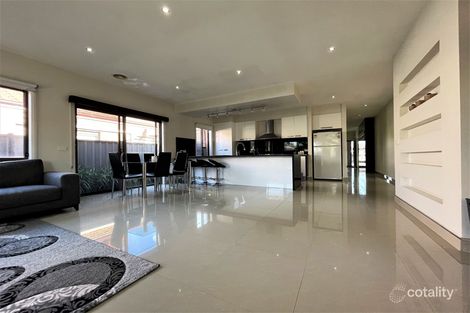 Property photo of 7 Brickwood Circuit Craigieburn VIC 3064