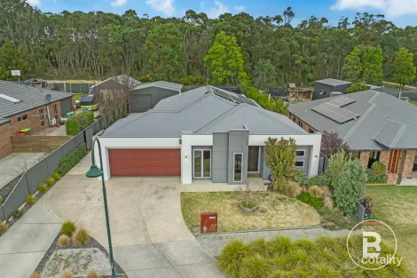 22 Greenhaven Ct, Mount Clear, VIC 3350