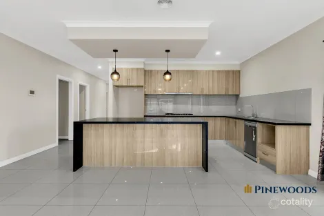 Property photo of 53 Linfield Parade Wollert VIC 3750