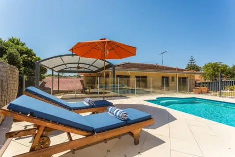 17 Aristride Ave, Kallaroo, WA 6025
