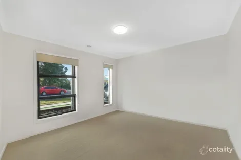 Property photo of 27 Rapa Drive Tarneit VIC 3029