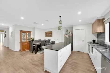 Property photo of 27 Rapa Drive Tarneit VIC 3029