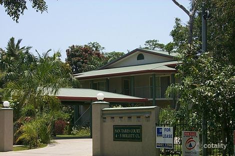 Property photo of 1/4-5 Hollett Close Manunda QLD 4870