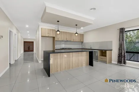 Property photo of 53 Linfield Parade Wollert VIC 3750