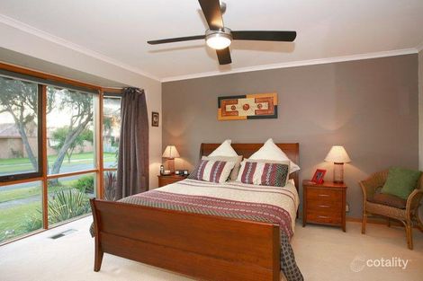 Property photo of 28 Rangeview Drive Skye VIC 3977