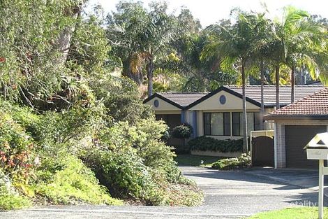 7 Kolonga Cl, Green Point, NSW 2251