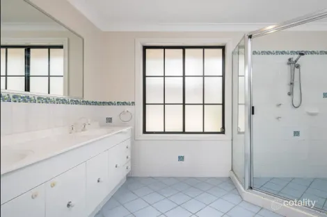 Property photo of 28 Ephraim Howe Place Narellan Vale NSW 2567