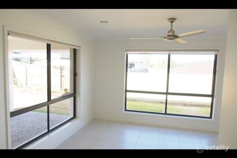 Property photo of 8 Sandover Circuit Holmview QLD 4207
