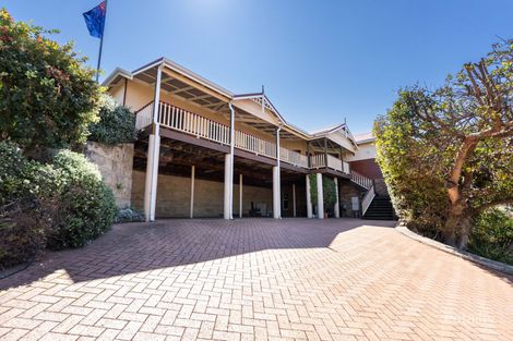 Property photo of 56 Kempenfeldt Avenue Sorrento WA 6020