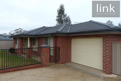 Property photo of 1/26 Hotham Circuit Thurgoona NSW 2640