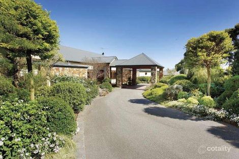 29 Paringa Rd, Red Hill South, VIC 3937