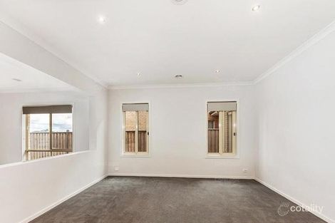 Property photo of 32 Sanctuary Lakes East Boulevard Point Cook VIC 3030