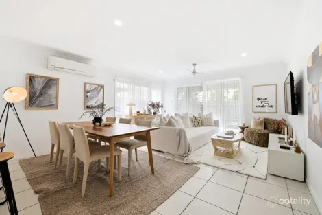 Property photo of 28 Pintail Circuit Deebing Heights QLD 4306