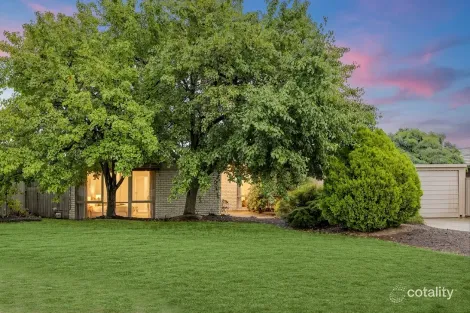 Property photo of 10 Edmond Close Gilmore ACT 2905