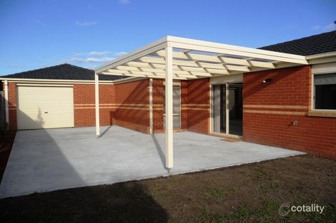 Property photo of 4 Kulkami Way Cranbourne West VIC 3977