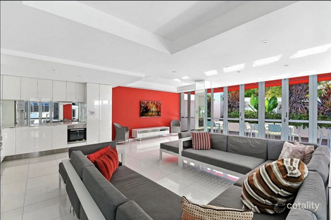 Property photo of 409/20 Labrador Street Labrador QLD 4215