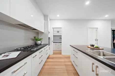 Property photo of 102B Stud Road Wantirna VIC 3152