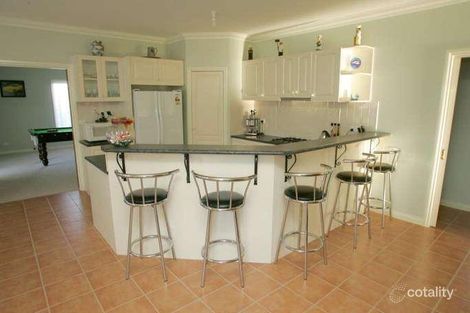 Property photo of 24 St James Wood Drive Tarneit VIC 3029