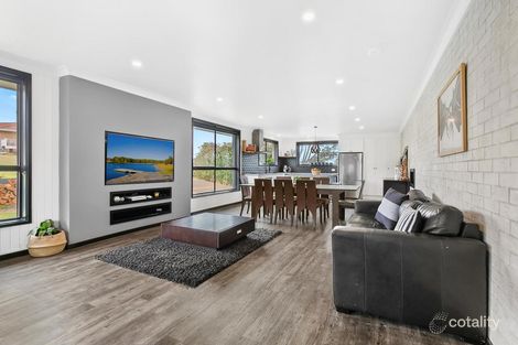 Property photo of 73 Cresswick Parade Dalmeny NSW 2546