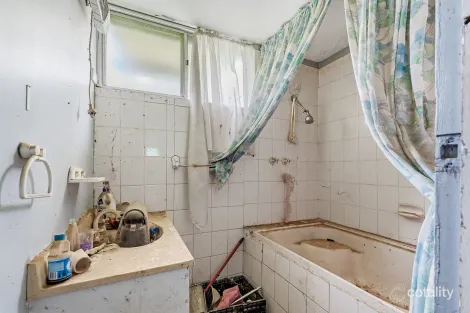 Property photo of 14 Terminus Street Hoyleton SA 5453