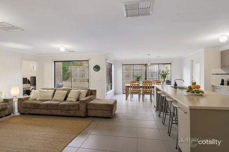 Property photo of 24 Sugar Gum Drive Doreen VIC 3754
