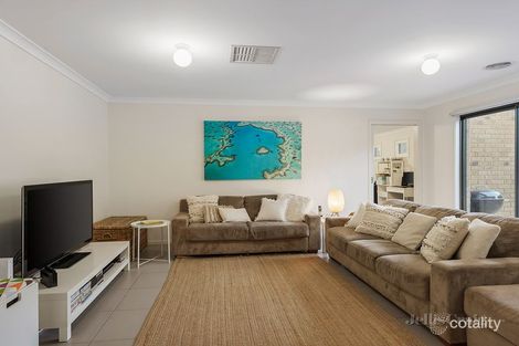 Property photo of 24 Sugar Gum Drive Doreen VIC 3754