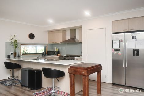 Property photo of 19 Houghton Crescent Eagle Point VIC 3878