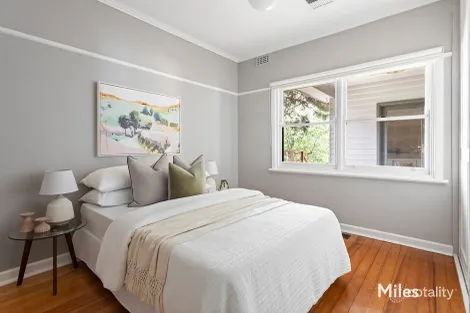 Property photo of 64 Braid Hill Road Macleod VIC 3085