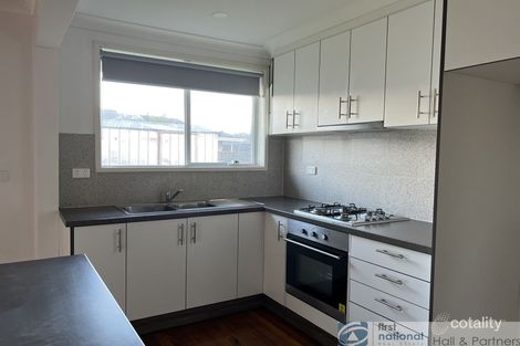 Property photo of 21 Bittern Drive Endeavour Hills VIC 3802