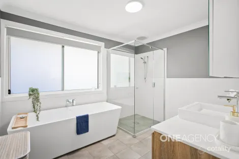 Property photo of 6 Butterfactory Drive Calderwood NSW 2527