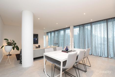 Property photo of 1/164 Lorimer Street Docklands VIC 3008